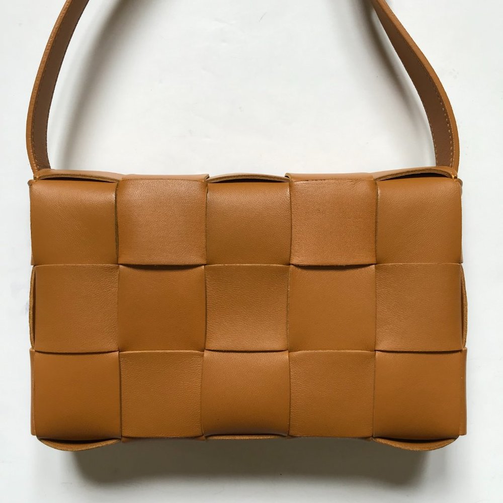 Bottega Veneta Intrecciato Leather Crossbody in Cognac Tan with COA and dustbag - Picture 10 of 15